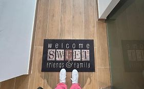 Home Chloe